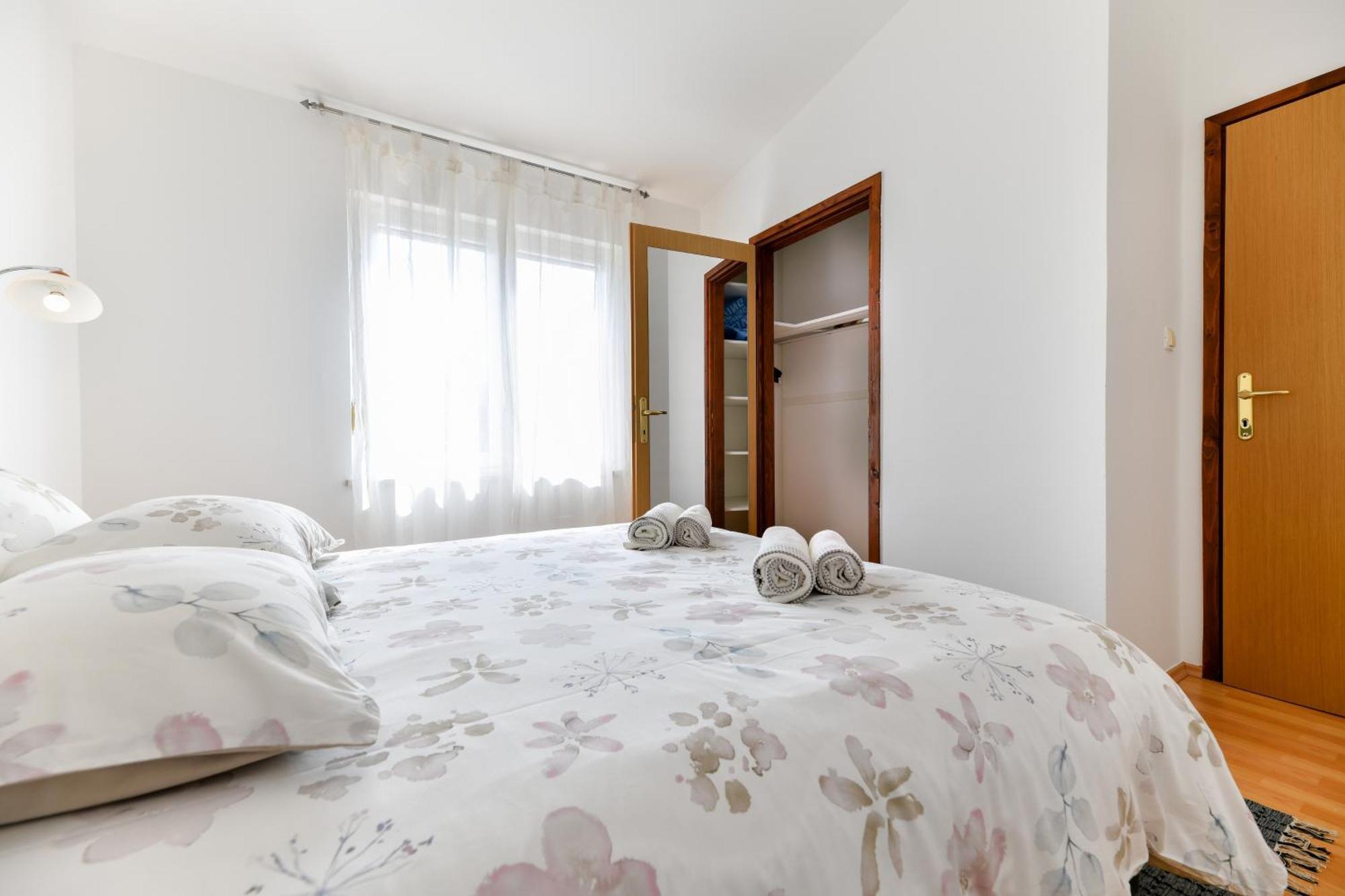 Sunset Puntamika Apartment Zadar Ngoại thất bức ảnh
